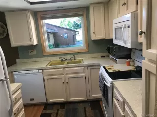Photo #6: 1940875 Listing 