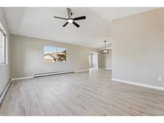 Photo #3: 1946117 Listing