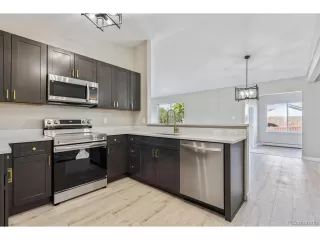 Photo #6: 1946117 Listing