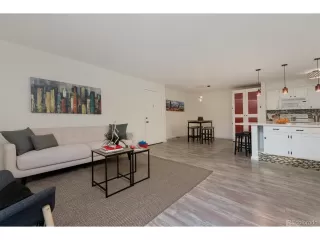 Photo #4: 1951708 Listing