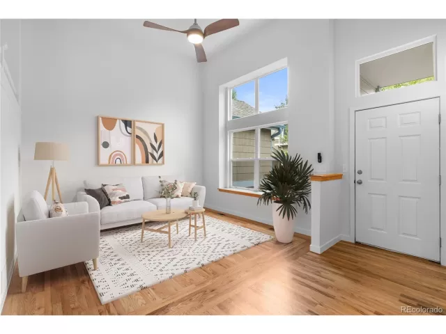 MLS: 1952627 Condo For Sale