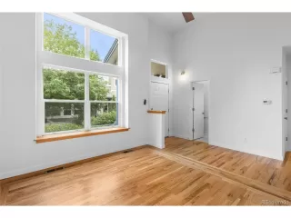 Photo #2: 1952627 Listing