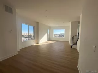 Photo #1: 1957776 Listing