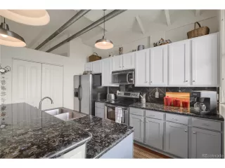 Photo #4: 1973993 Listing