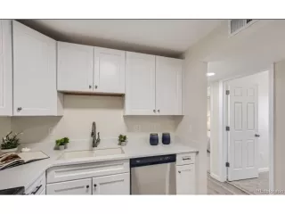 Photo #3: 1999658 Listing 