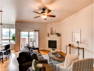 Photo #1: 2010272 Listing