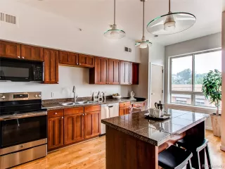 Photo #4: 2010272 Listing