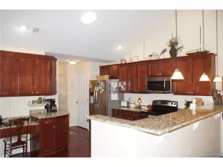 Photo #5: 2013179 Listing