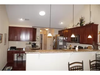 Photo #6: 2013179 Listing