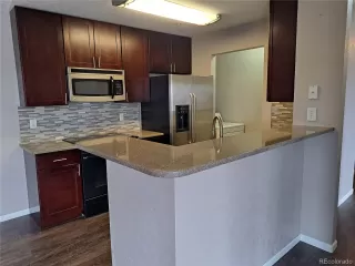 Photo #6: 2014537 Listing 