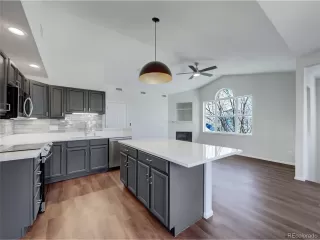 Photo #5: 2029014 Listing