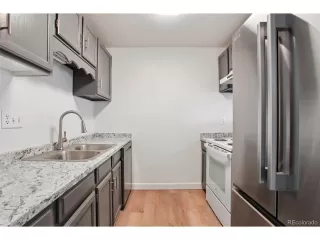 Photo #6: 2049542 Listing 