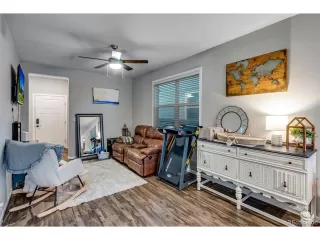 Photo #2: 2054306 Listing