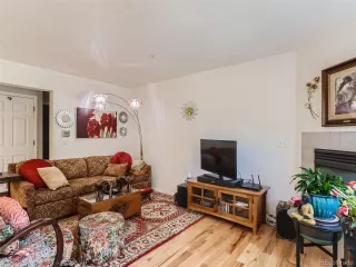 Photo #4: 2066812 Listing