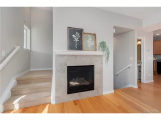 Photo #5: 2075053 Listing