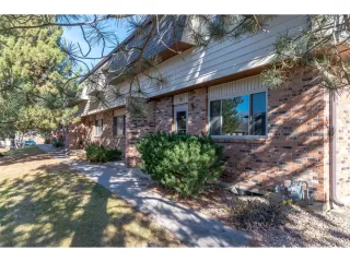 Photo #3: 2082239 Listing