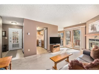 Photo #3: 2089191 Listing 