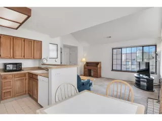 Photo #4: 2096488 Listing 