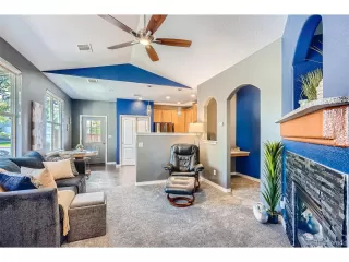 Photo #3: 2106519 Listing