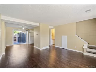 Photo #4: 2112928 Listing 