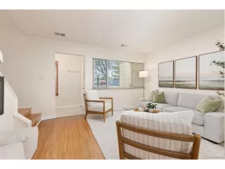 Photo #4: 2115002 Listing