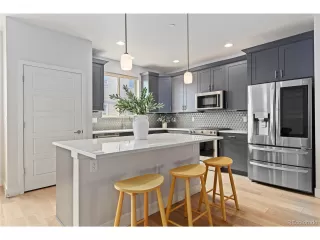 Photo #6: 2120967 Listing