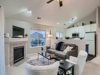 Photo #2: 2125839 Listing