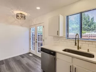 Photo #5: 2139971 Listing