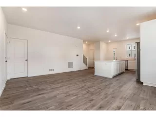 Photo #5: 2149961 Listing