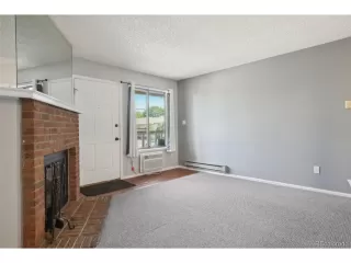 Photo #2: 2162728 Listing