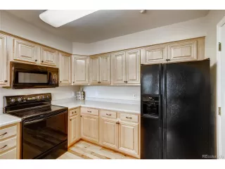 Photo #5: 2165323 Listing