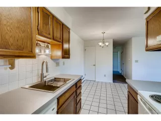 Photo #3: 2165364 Listing