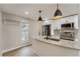 Photo #1: 2165831 Listing