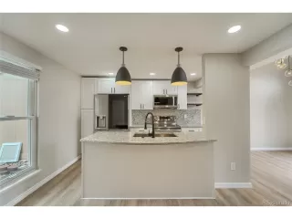 Photo #2: 2165831 Listing