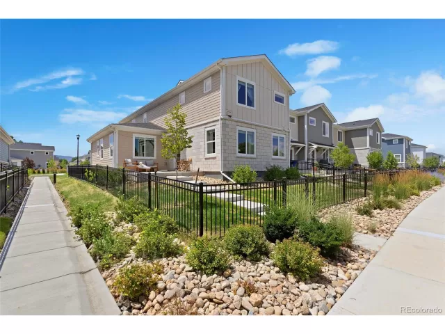 MLS: 2171275 Condo For Sale