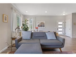 Photo #5: 2171275 Listing