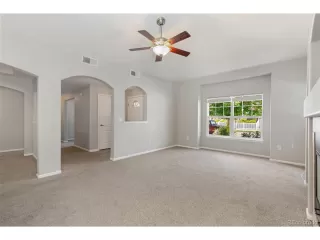 Photo #2: 2174809 Listing