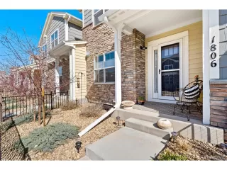 Photo #2: 2175899 Listing