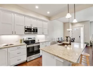 Photo #5: 2175899 Listing