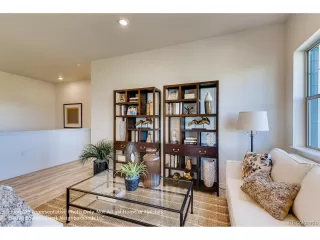 Photo #4: 2178899 Listing