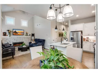 Photo #5: 2186325 Listing