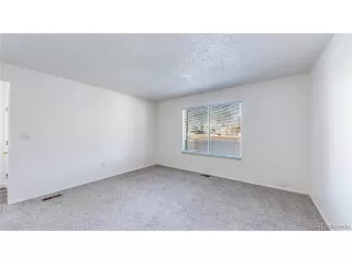 Photo #5: 2189254 Listing