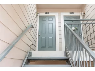 Photo #1: 2208594 Listing