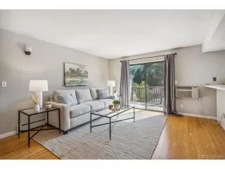 Photo #3: 2216171 Listing