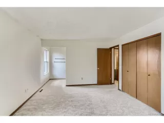 Photo #5: 2227937 Listing