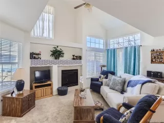 Photo #3: 2237301 Listing