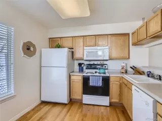 Photo #5: 2237301 Listing