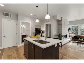 Photo #3: 2241035 Listing