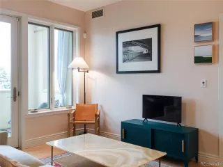 Photo #5: 2245146 Listing