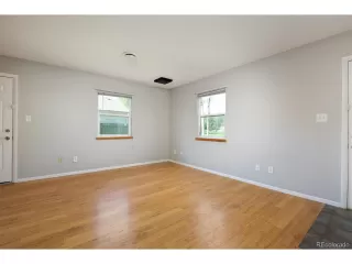 Photo #6: 2246224 Listing